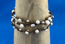 Load image into Gallery viewer, White Pearl Wrap Bracelet
